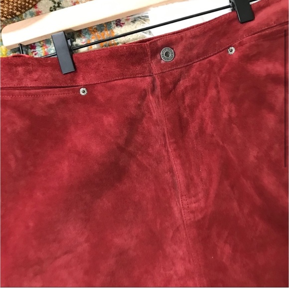 GAP • Genuine Leather Rust Skirt - Picture 2 of 7